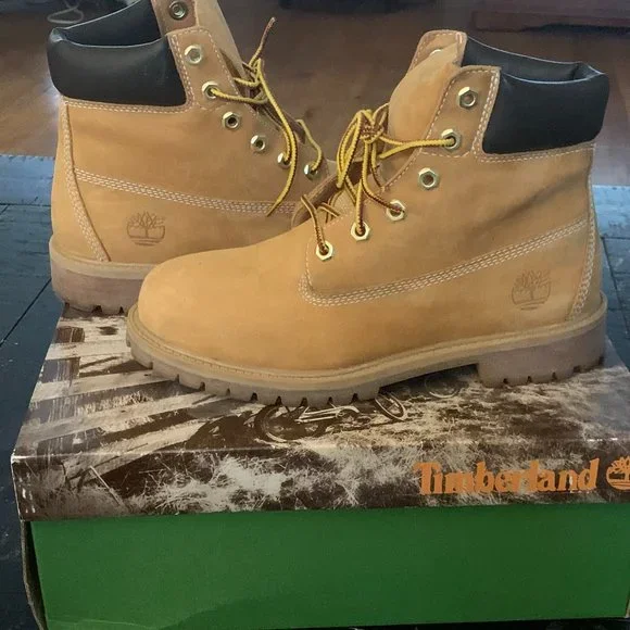 Timberland Waterproof Boot - Picture 1 of 5
